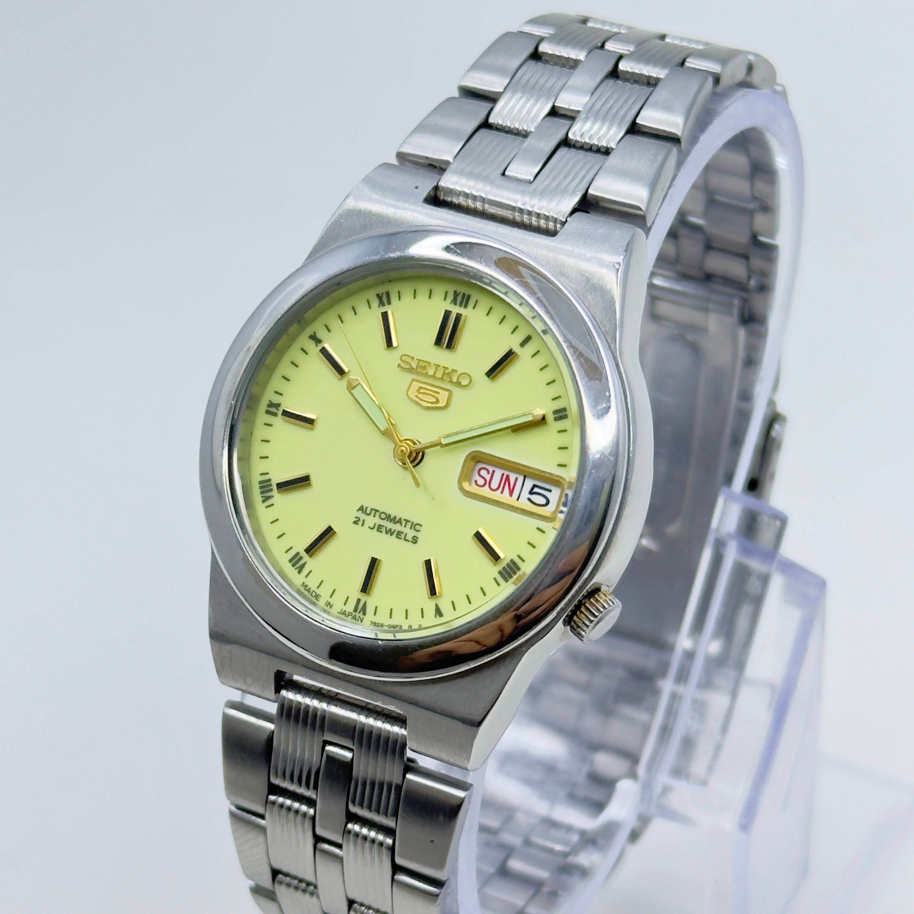 Vintage Seiko 5 - Automatic Watch Day/Date Stainless Steel Japan Made