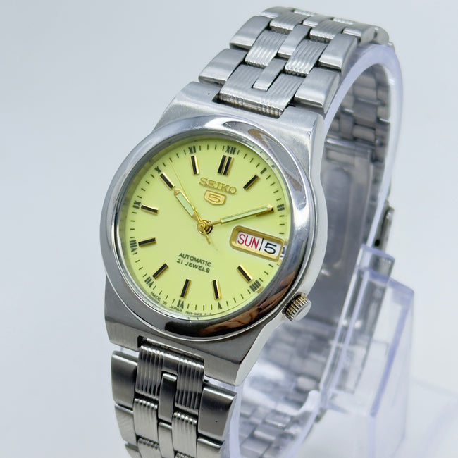 Vintage Seiko 5 - Automatic Watch Day/Date Stainless Steel Japan Made Hover Image