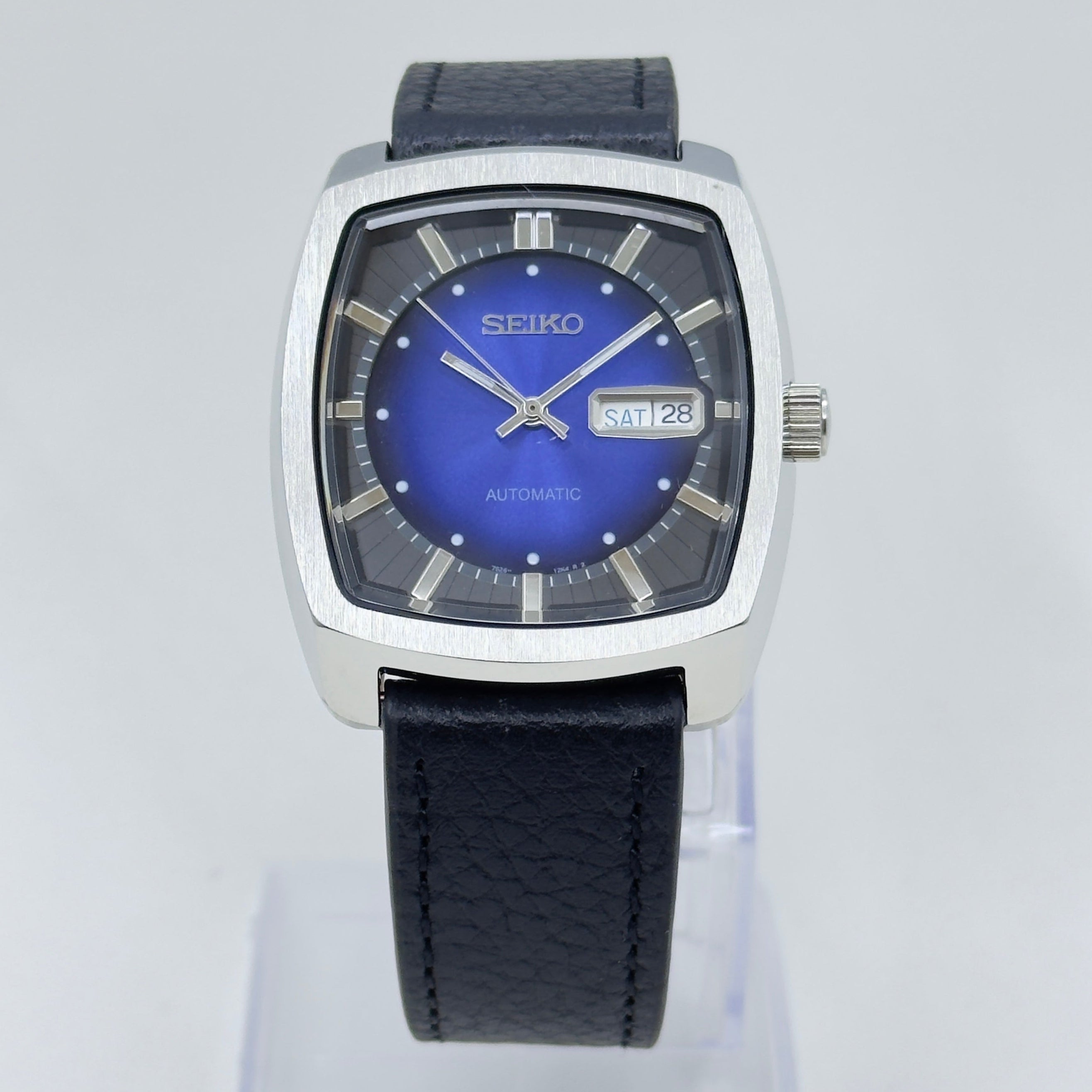 Vintage Style Watch - Seiko Automatic 21 Jewels Blue Dial Day Date Mod