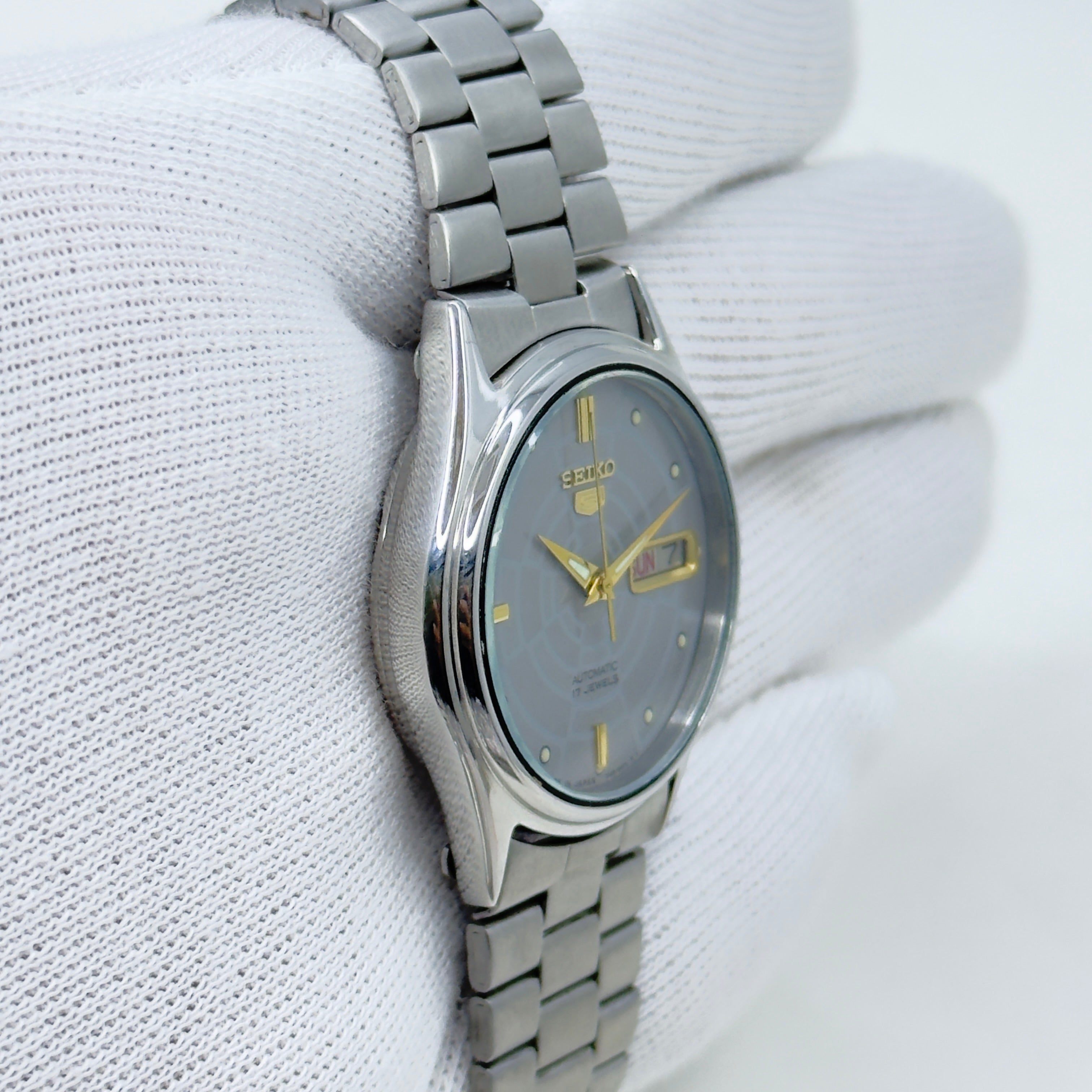 Vintage Seiko 5 Automatic 17J Men's Wristwatch Japan Made