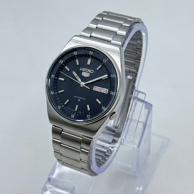 Seiko 5 Automatic Men's Watch Black Railway Time Dial 36mm Day-Date Japan Hover Image