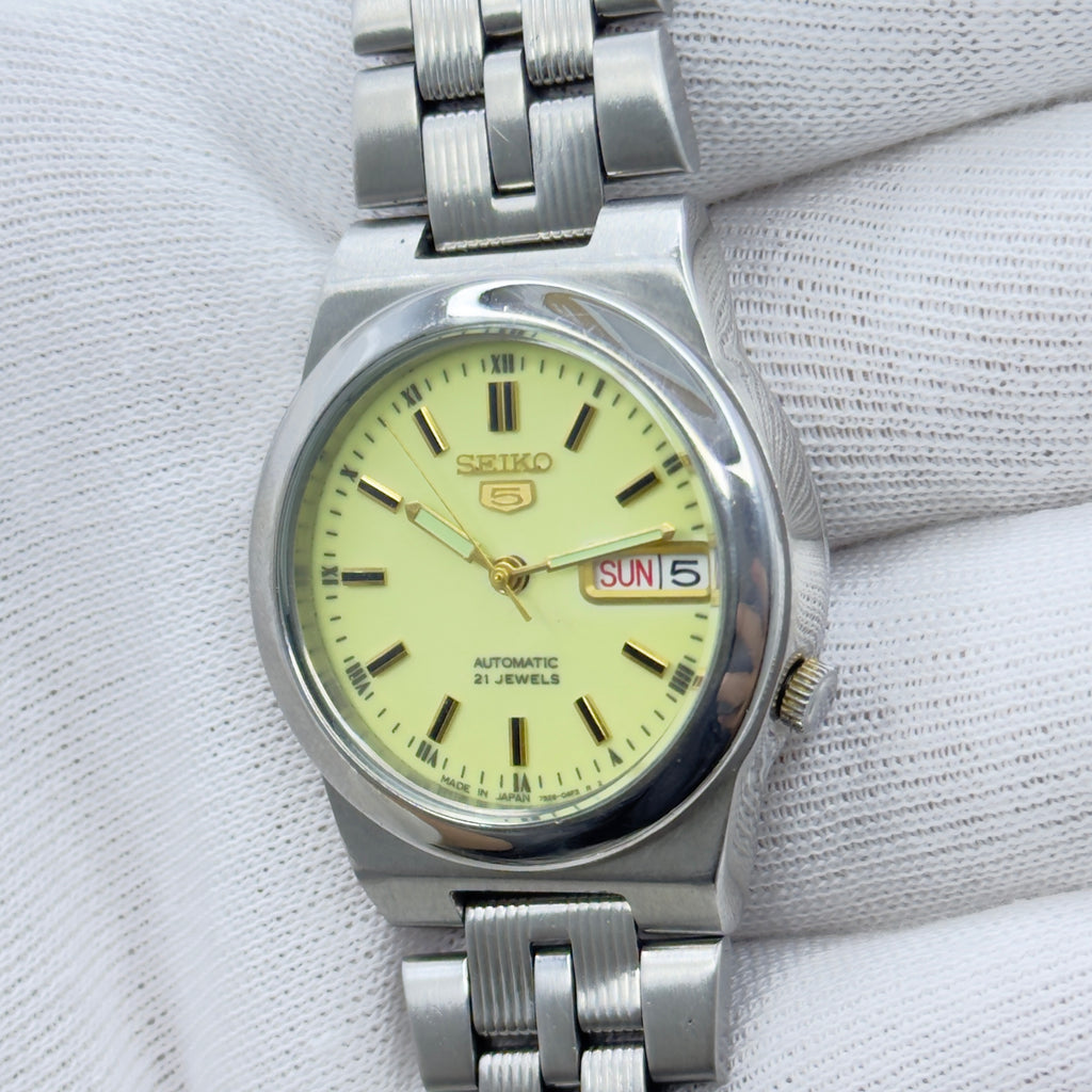 Vintage Seiko 5 - Automatic Watch Day/Date Stainless Steel Japan Made