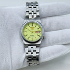 Vintage Seiko 5 - Automatic Watch Day/Date Stainless Steel Japan Made