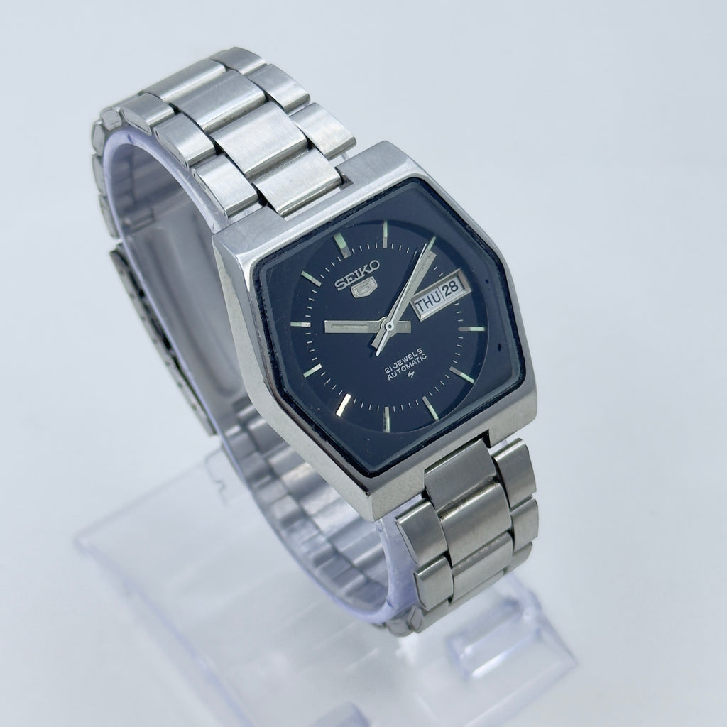 Vintage Seiko 5 Automatic Men's Watch Black Dial Japan Made