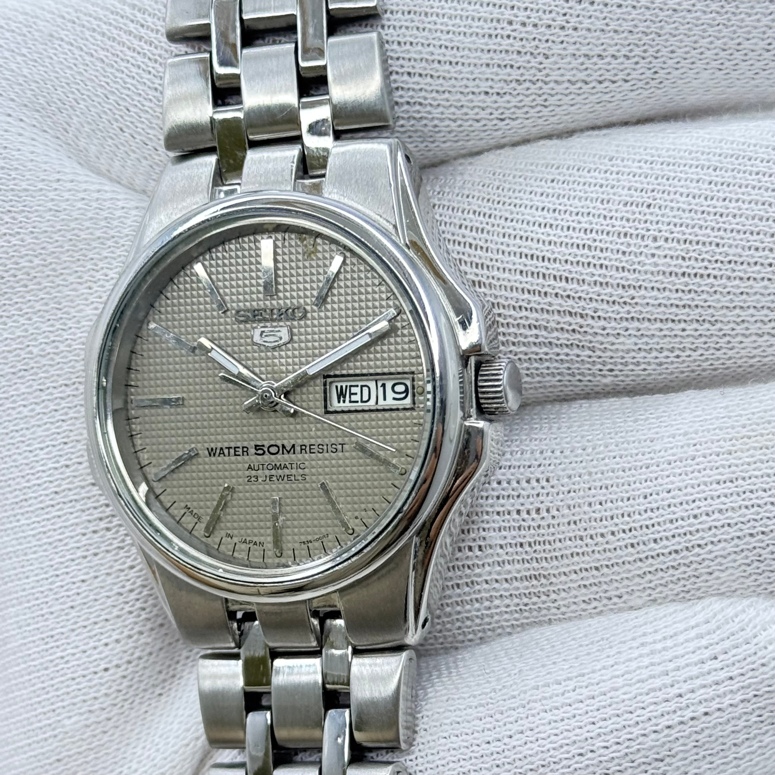 Vintage Seiko 5 Automatic 7S36-00A0 23J Grey Dial Men's Watch