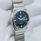 Vintage Seiko 5 - Automatic Watch Day/Date Stainless Steel Japan Made
