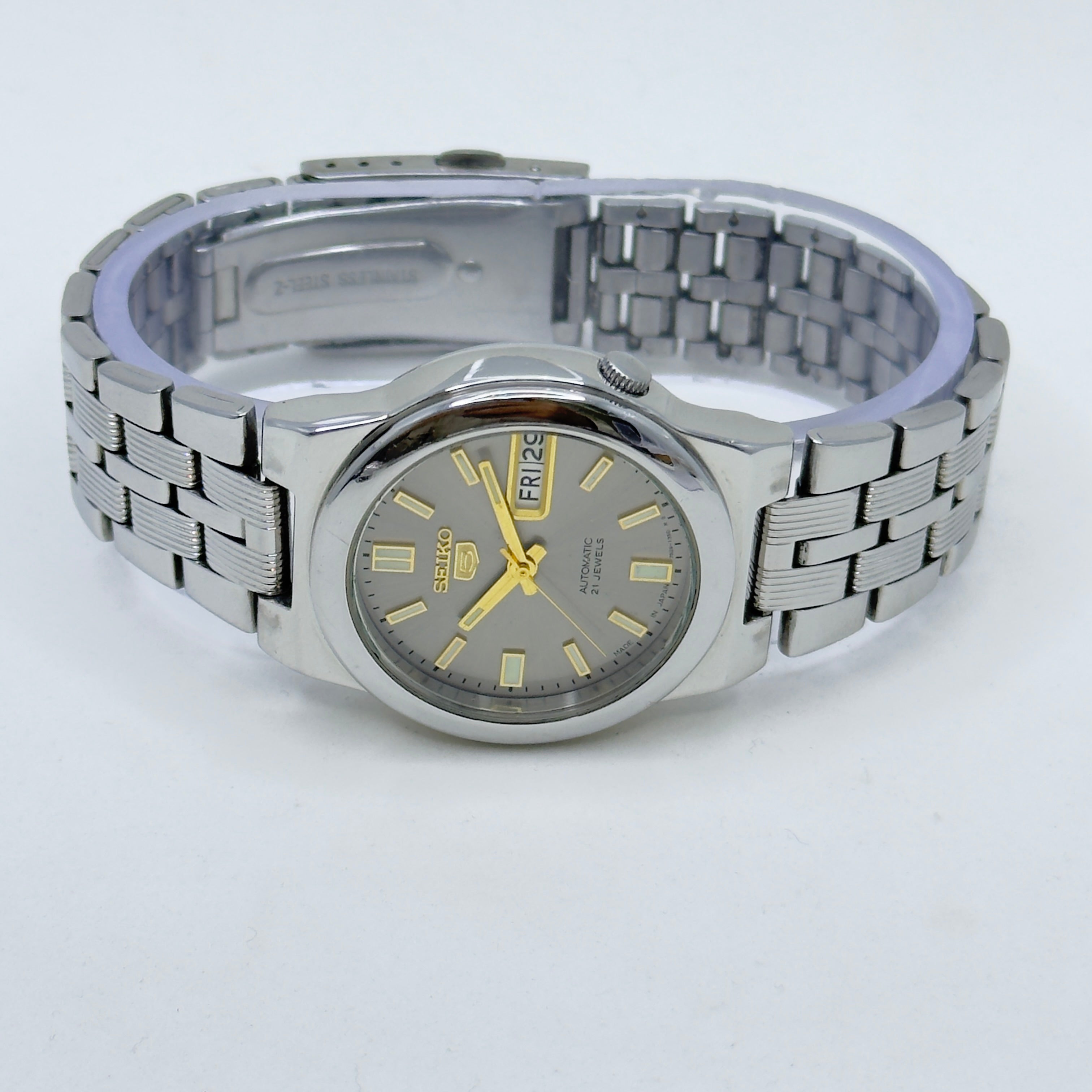 Seiko 5 - 7S26-01R0 Automatic Men's Watch Day Date Stainless Steel Japan Made