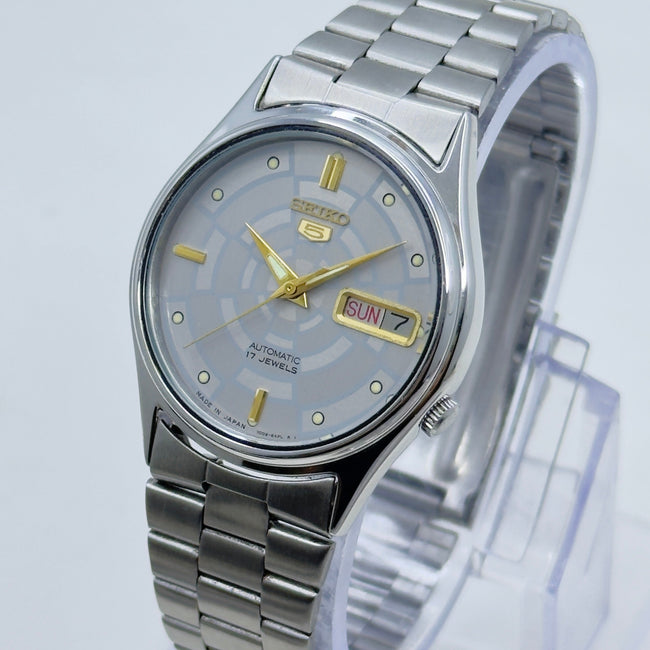 Vintage Seiko 5 Automatic 17J Men's Wristwatch Japan Made Hover Image
