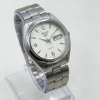 Vintage Seiko 5 Automatic White Dial — 21 Jewels (7S26)
