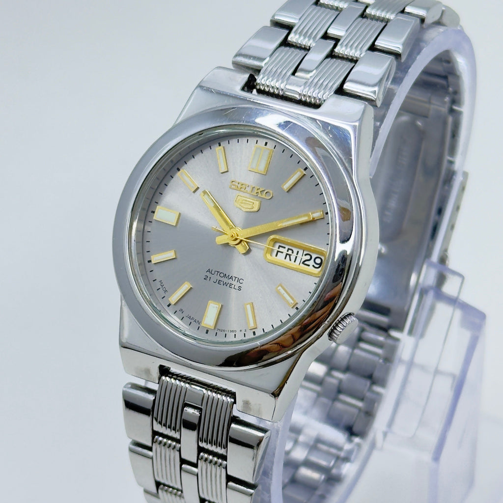 Seiko 5 - 7S26-01R0 Automatic Men's Watch Day Date Stainless Steel Japan Made