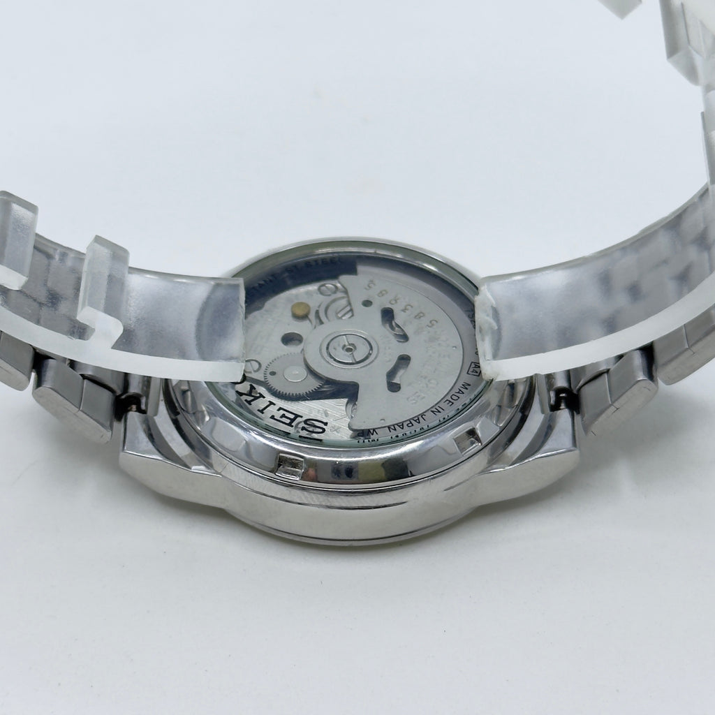 Vintage Seiko 5 - Automatic Watch Day/Date Stainless Steel Japan Made