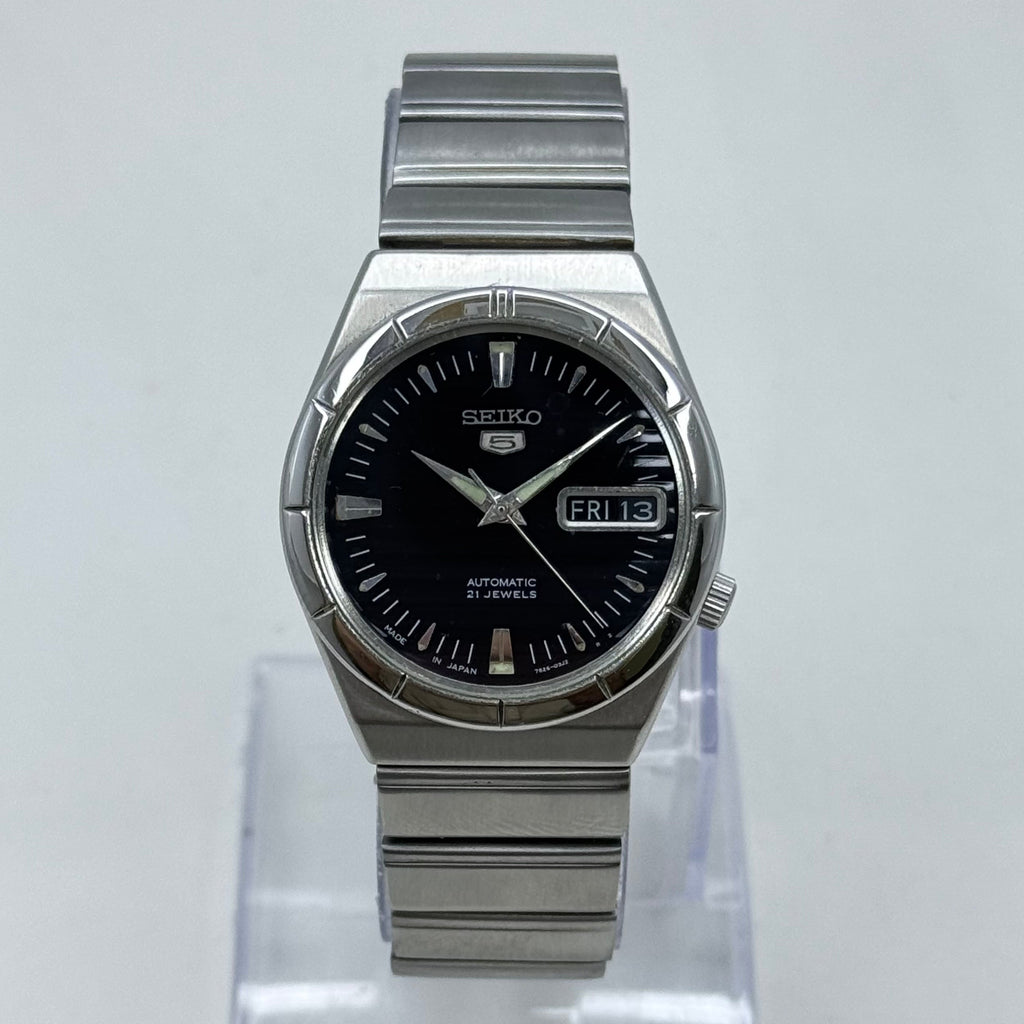 Vintage Seiko 5 - Automatic Watch Day/Date Stainless Steel Japan Made