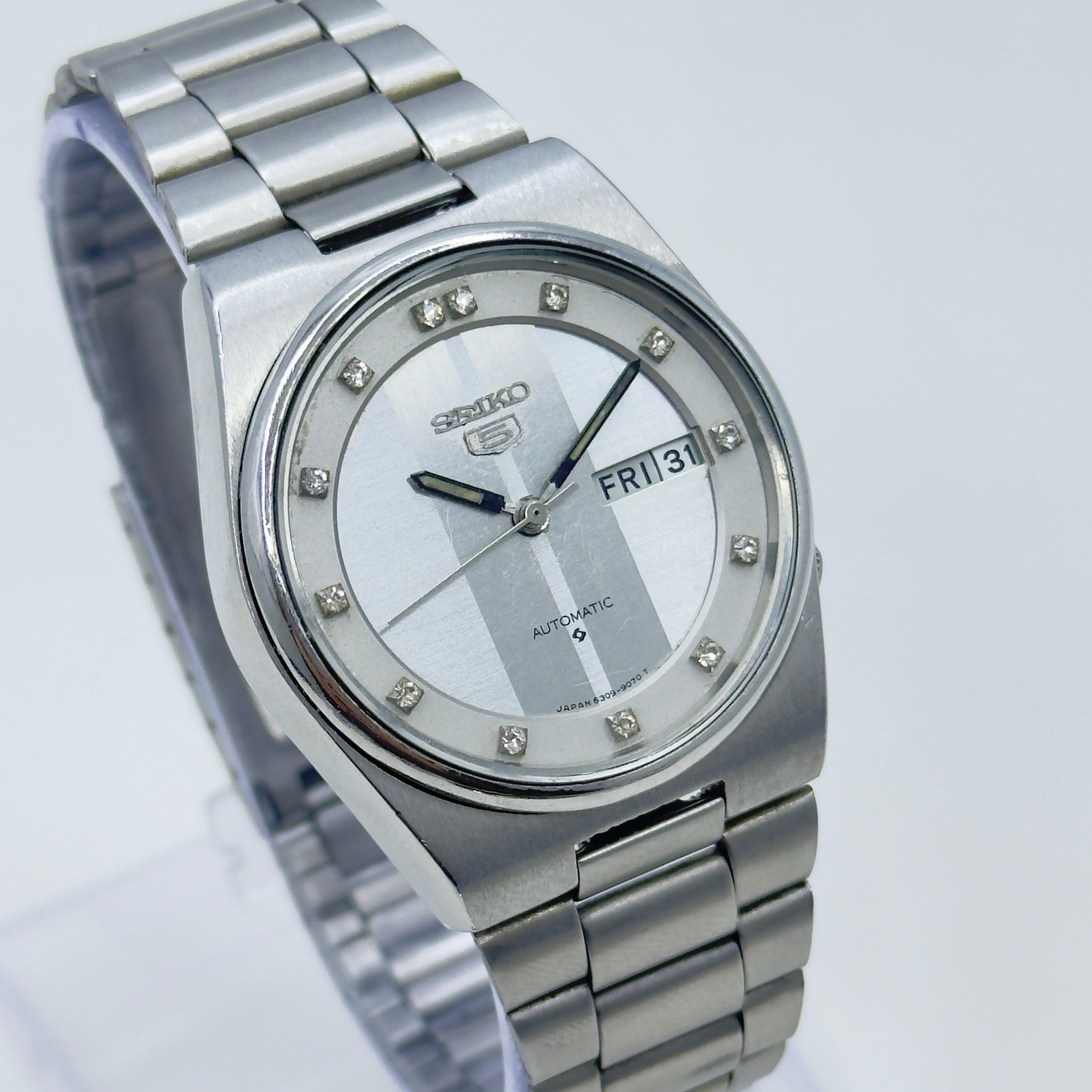 Vintage Watch Seiko 5 Automatic Men's Watch Silver Dial Japan Made