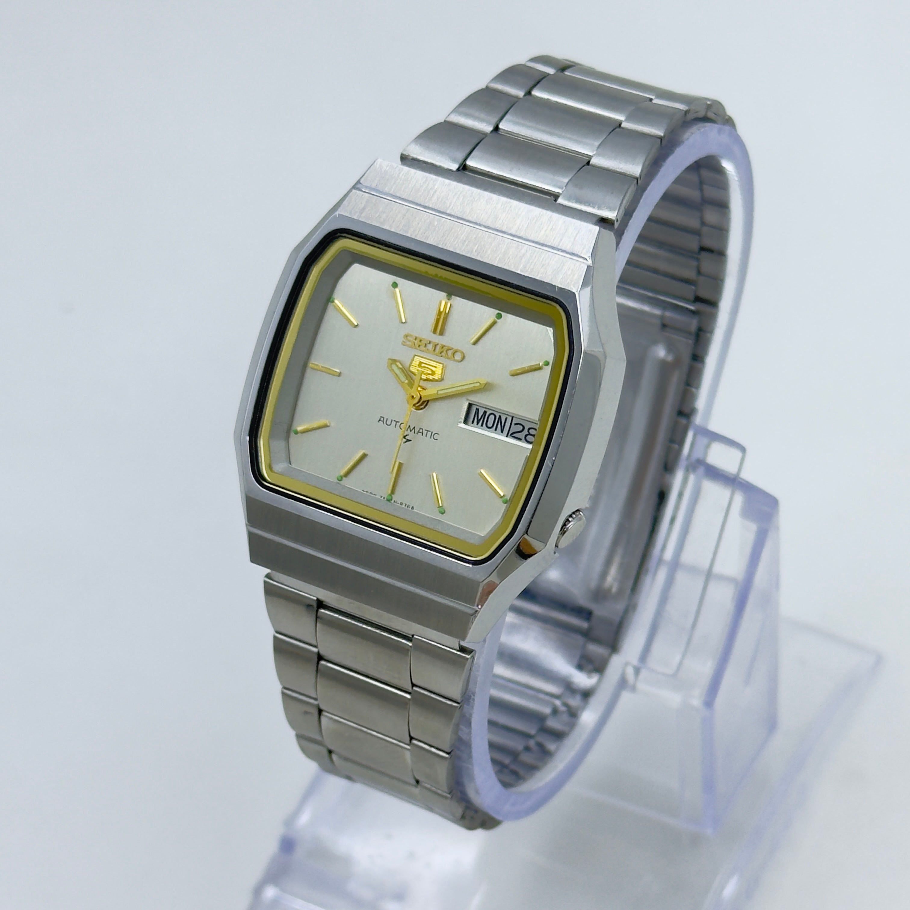 Vintage Seiko 5 Square Automatic Wristwatch – Silver & Gold Accents