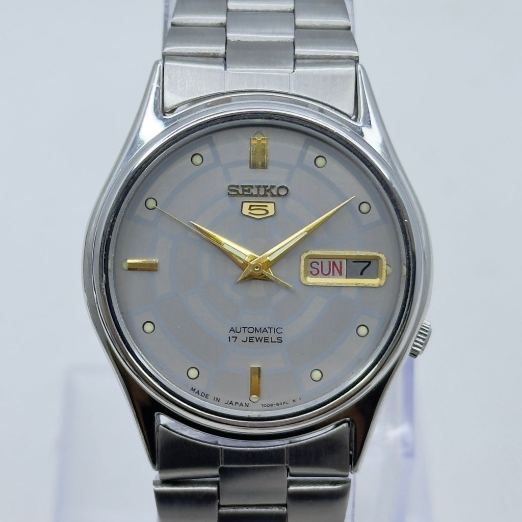Vintage Seiko 5 Automatic 17J Men's Wristwatch Japan Made