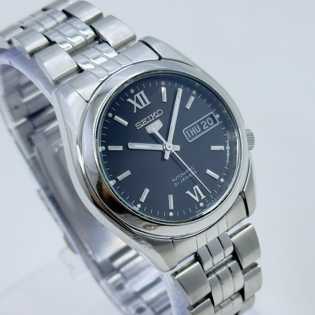 Seiko 5 - 7S26-01V0 Automatic Men's Watch Day Date Stainless Steel Japan Made