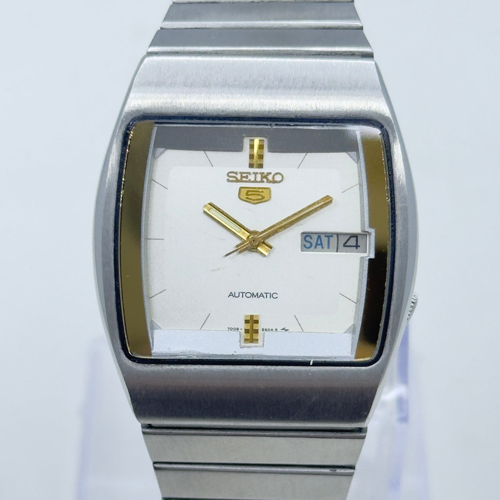 Vintage Seiko 5 Automatic (7009-5770) Men's Wristwatch Japan Made