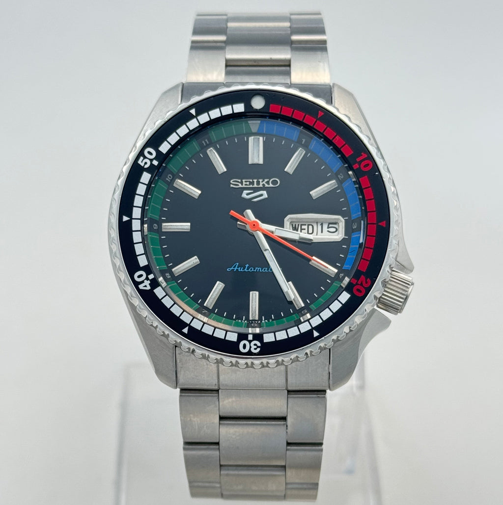 Seiko 5 - Sports Diver Mod: Black Dial Automatic Stainless Steel Watch
