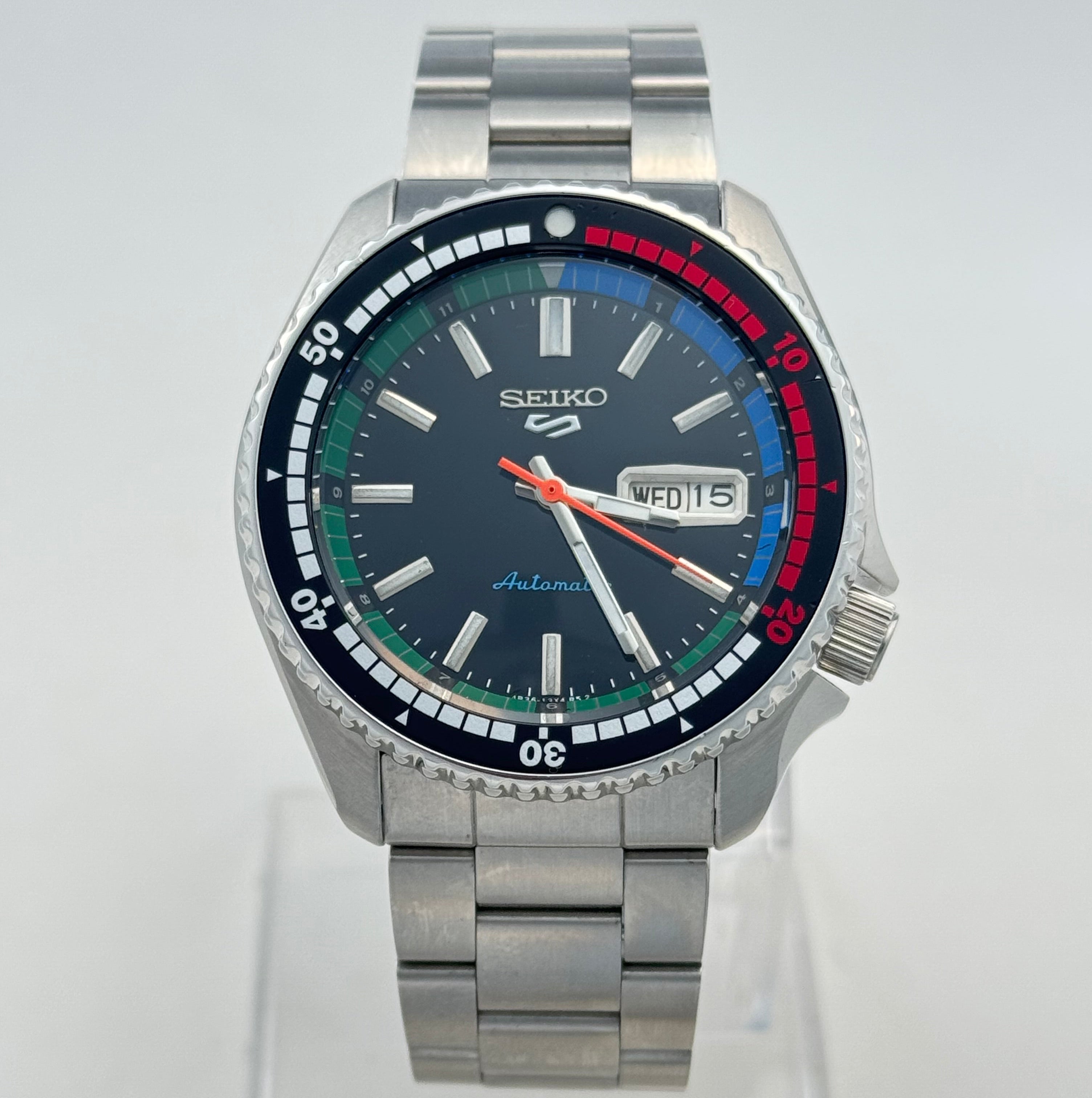 Seiko 5 - Sports Diver Mod: Black Dial Automatic Stainless Steel Watch