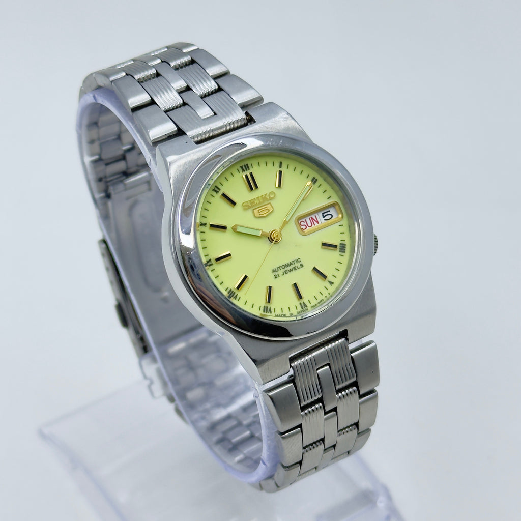 Vintage Seiko 5 - Automatic Watch Day/Date Stainless Steel Japan Made