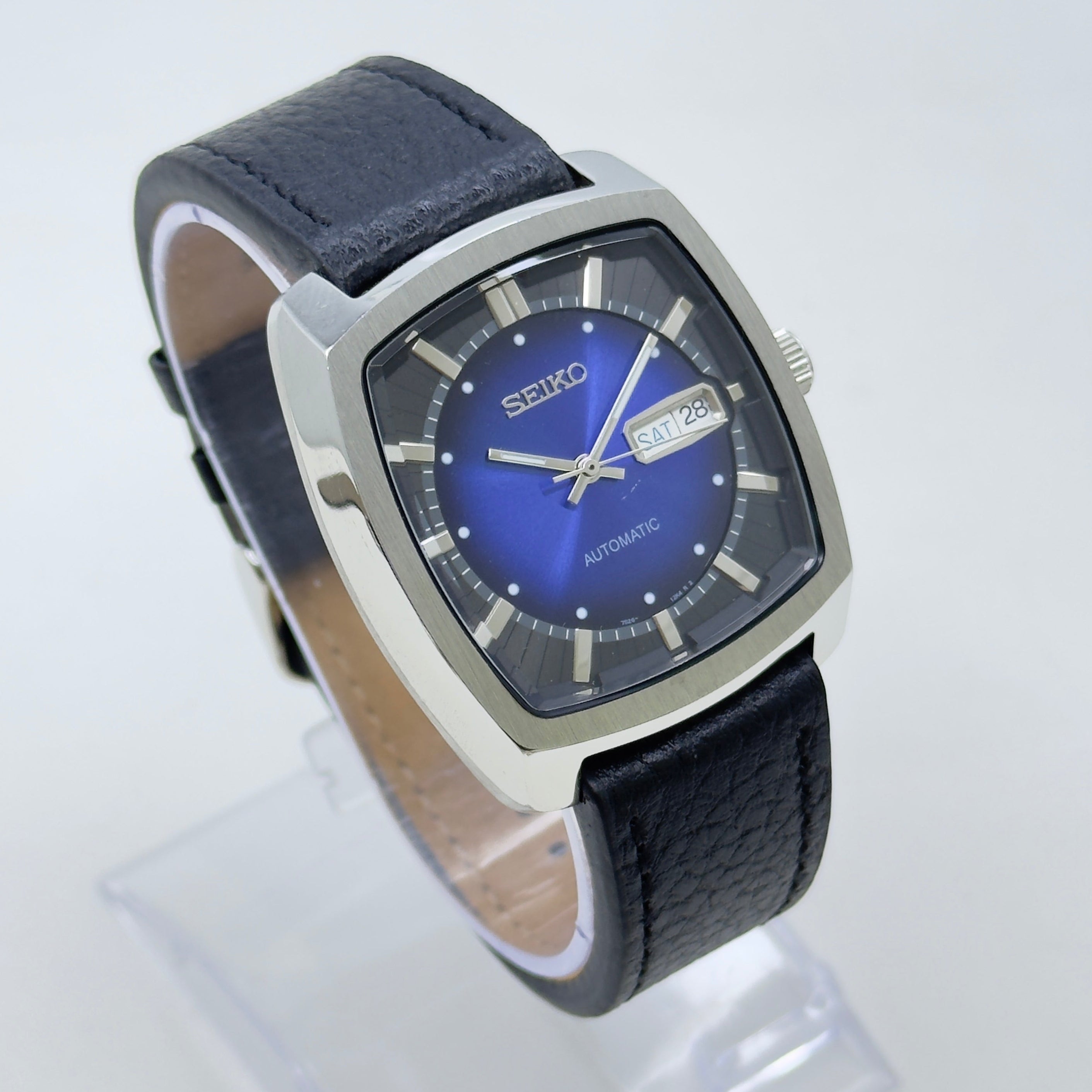 Vintage Style Watch - Seiko Automatic 21 Jewels Blue Dial Day Date Mod