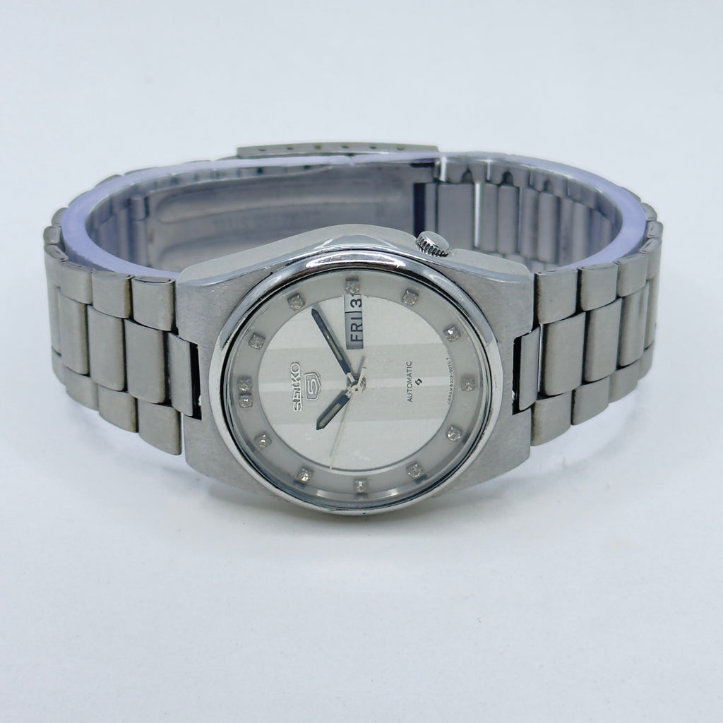 Vintage Watch Seiko 5 Automatic Men's Watch Silver Dial Japan Made