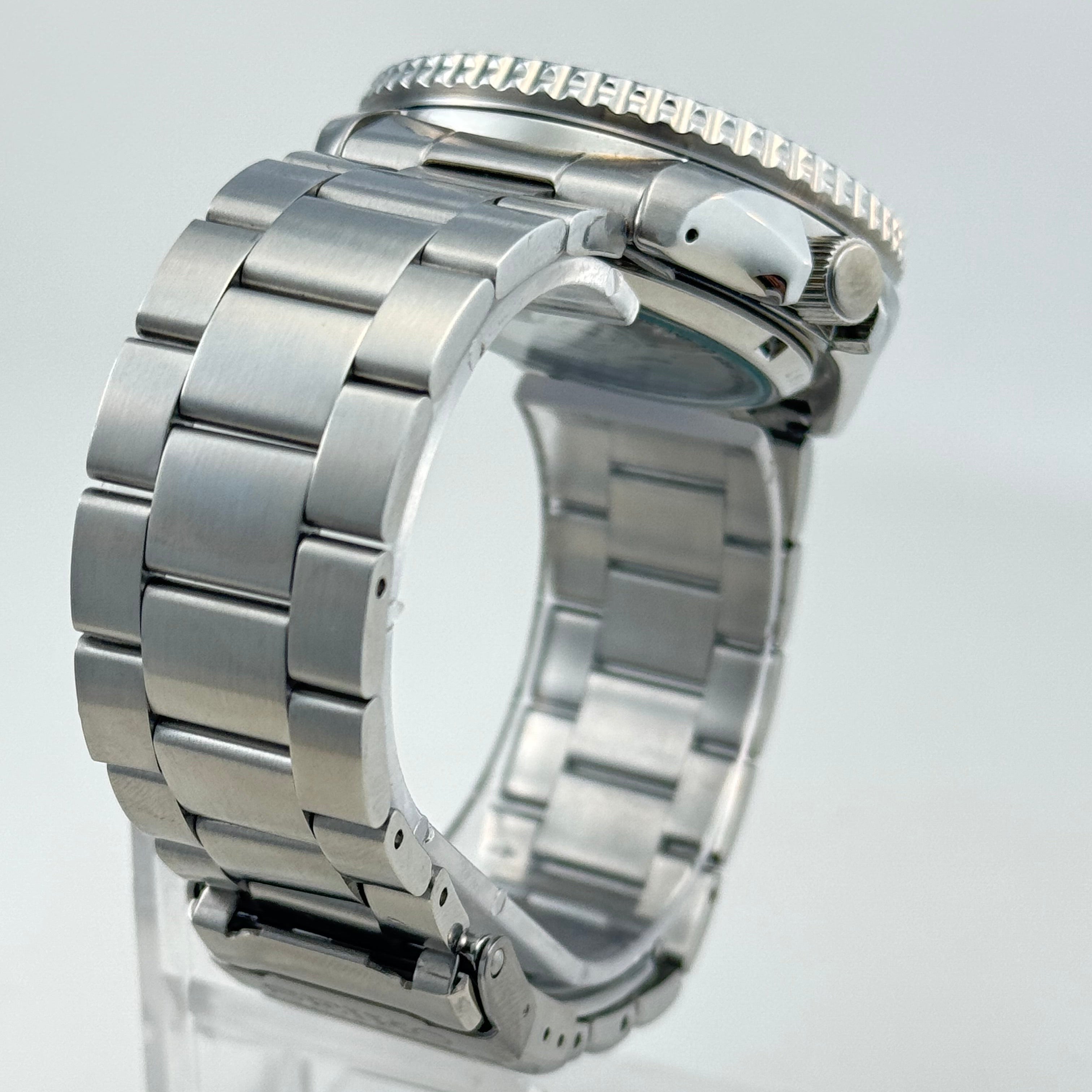 Seiko 5 - Sports Diver Mod: Black Dial Automatic Stainless Steel Watch