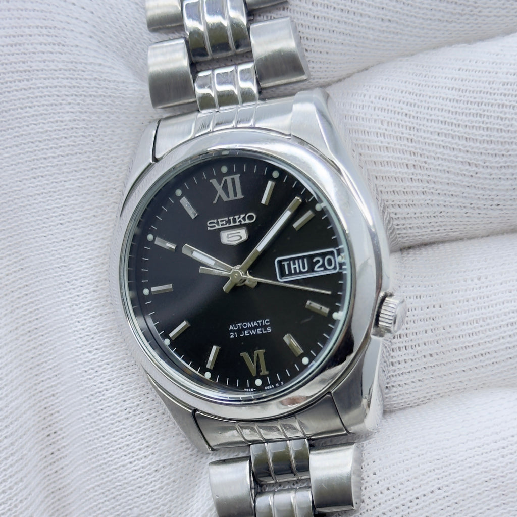 Seiko 5 - 7S26-01V0 Automatic Men's Watch Day Date Stainless Steel Japan Made