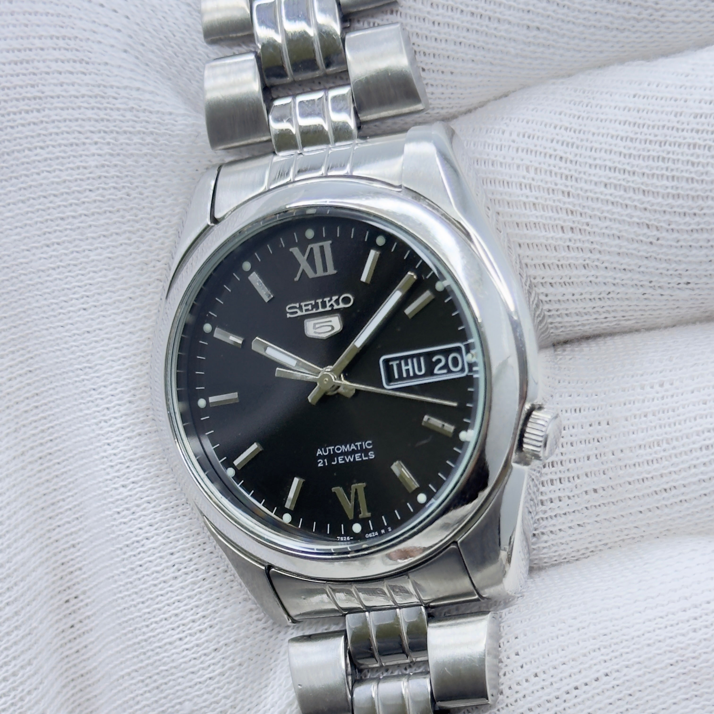 Seiko 5 - 7S26-01V0 Automatic Men's Watch Day Date Stainless Steel Japan Made