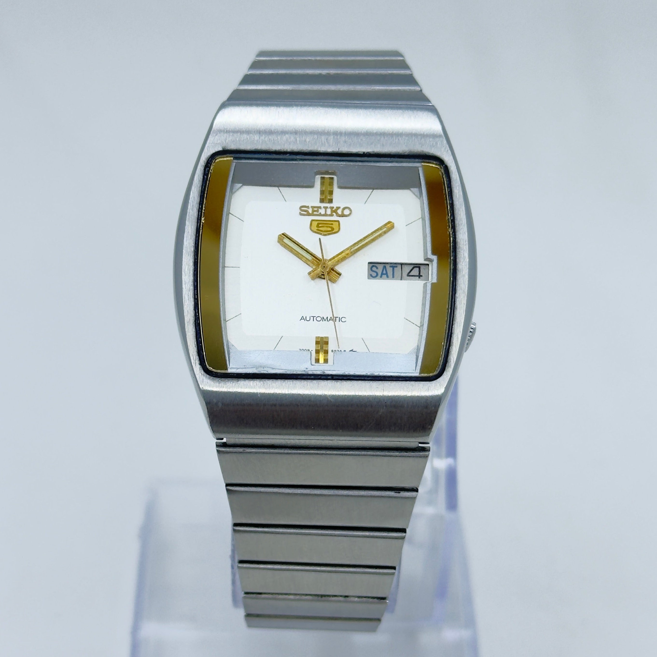 Vintage Seiko 5 Automatic (7009-5770) Men's Wristwatch Japan Made