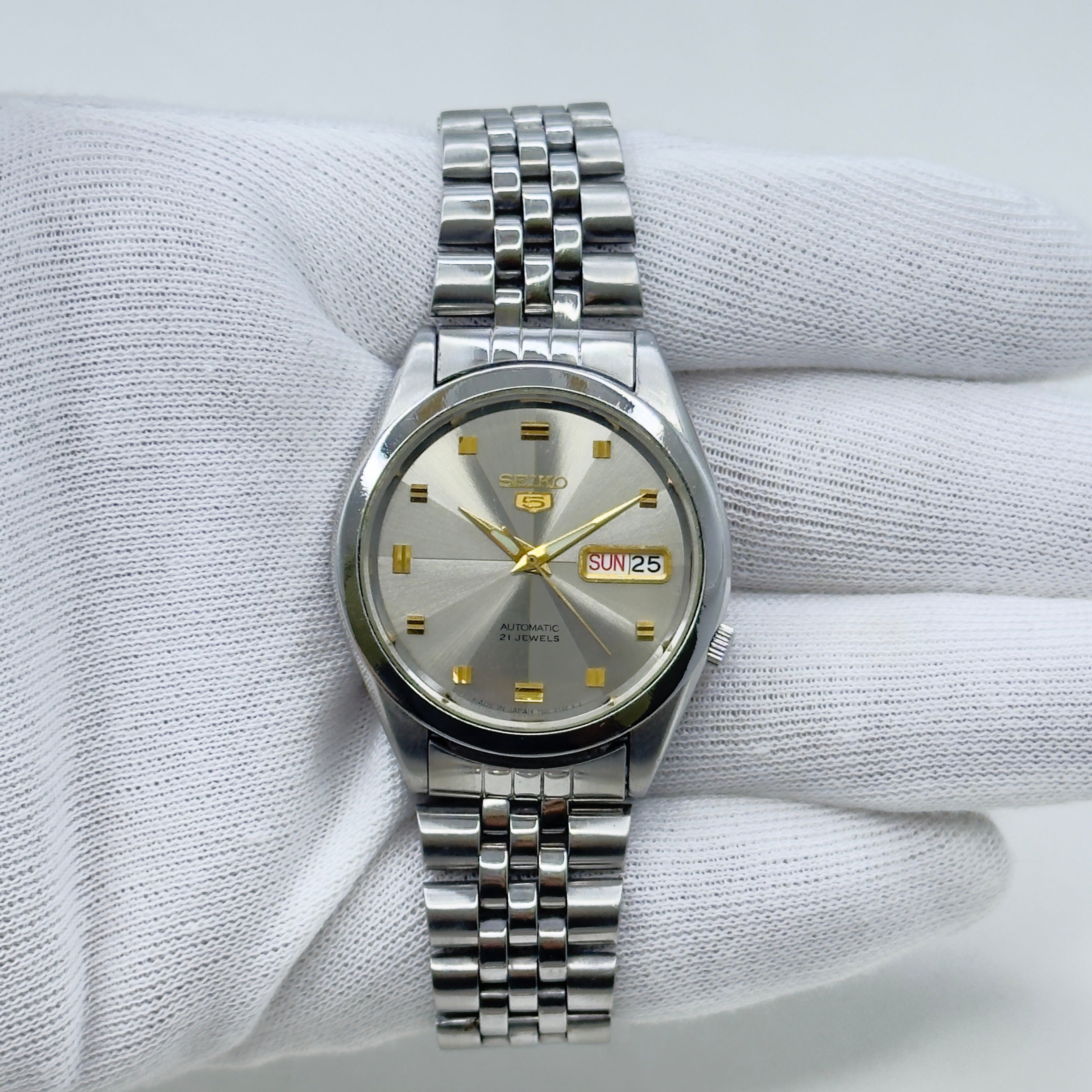 Seiko 5 - 7S26-00X0 Automatic Men's Watch Day Date Stainless Steel Japan Made