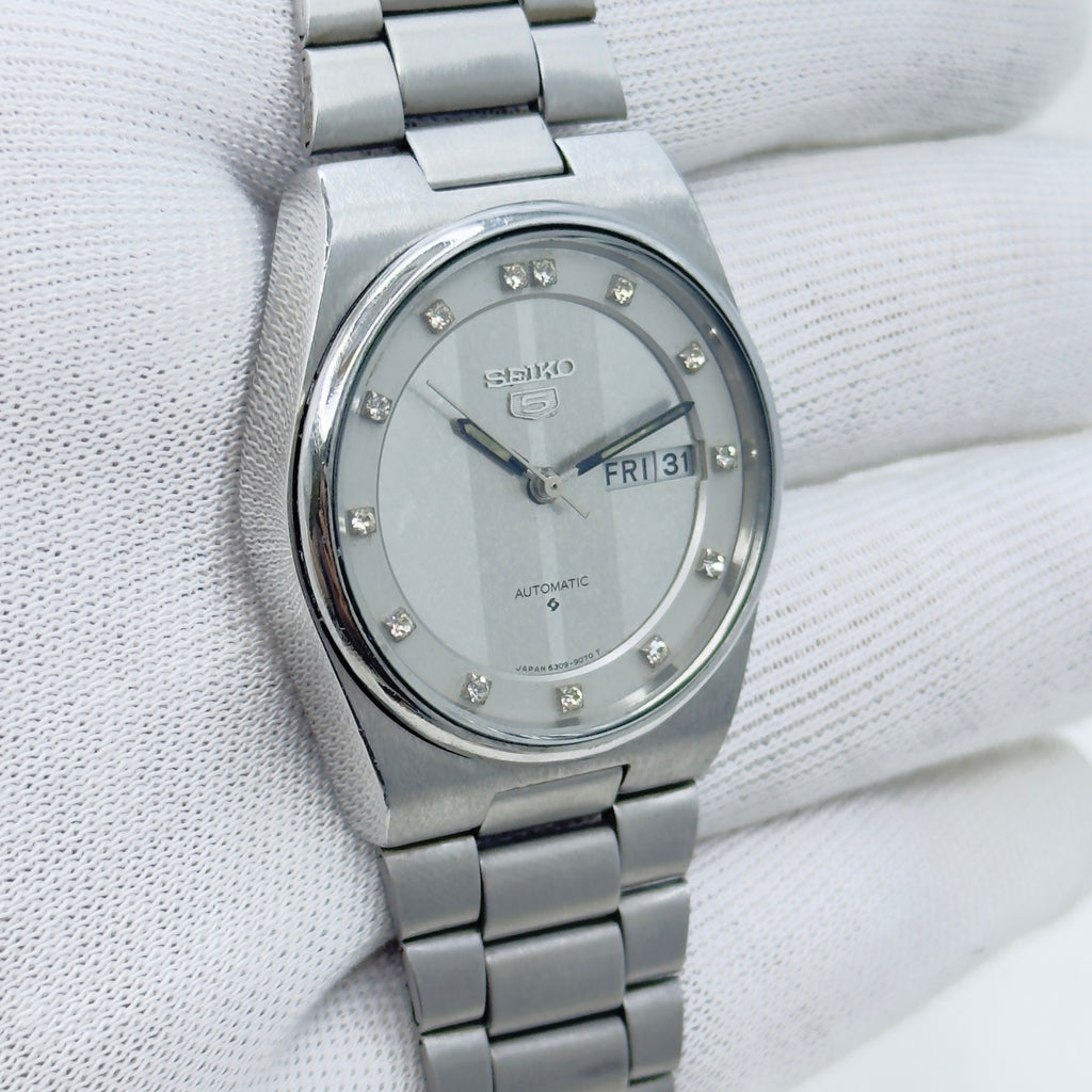 Vintage Watch Seiko 5 Automatic Men's Watch Silver Dial Japan Made