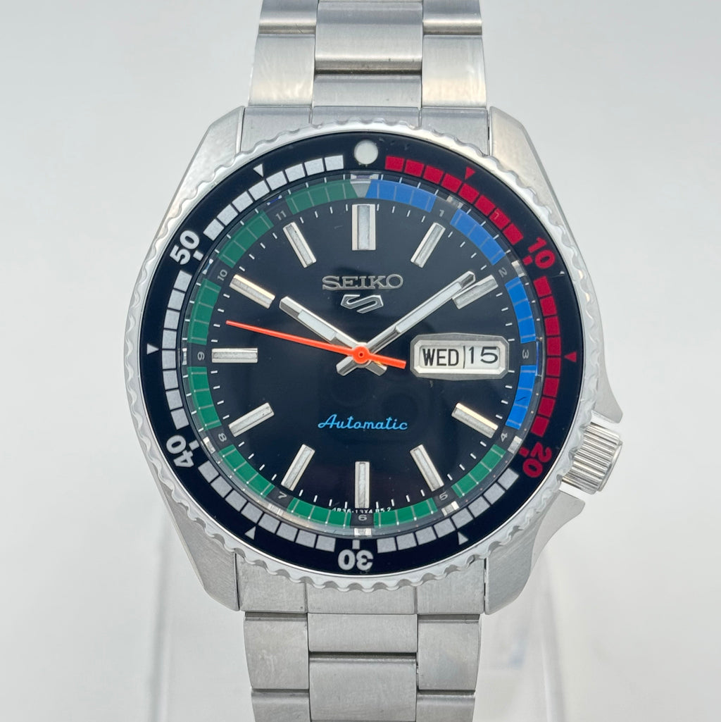 Seiko 5 - Sports Diver Mod: Black Dial Automatic Stainless Steel Watch