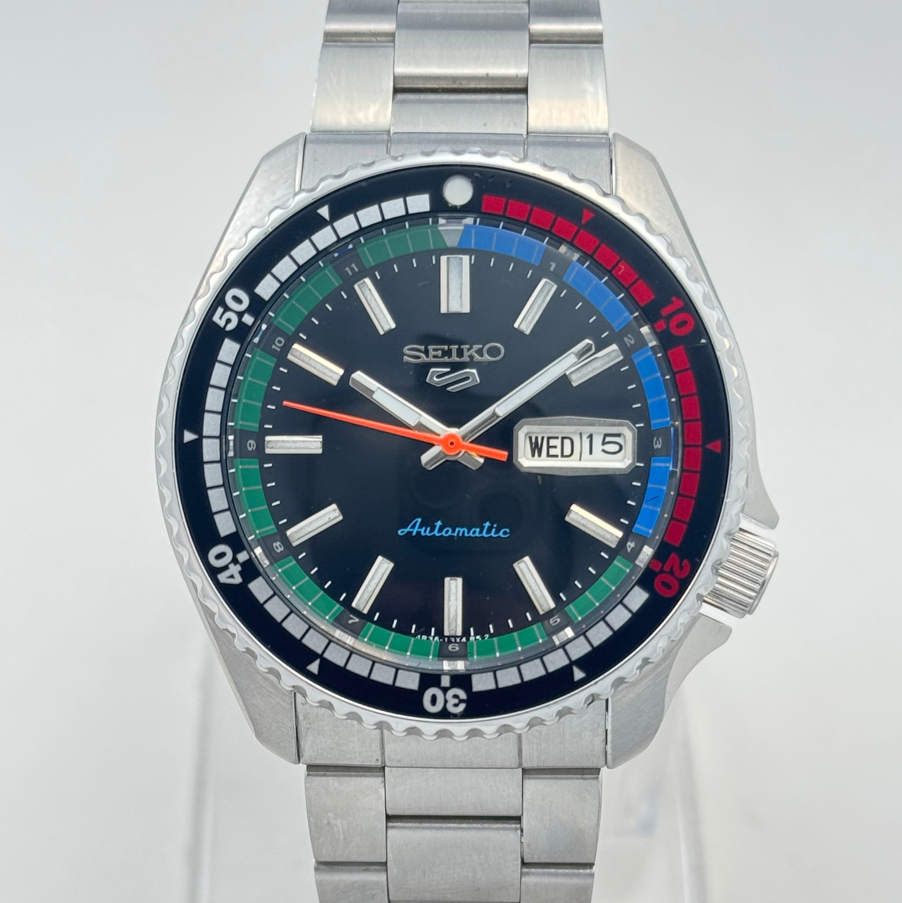 Seiko 5 - Sports Diver Mod: Black Dial Automatic Stainless Steel Watch
