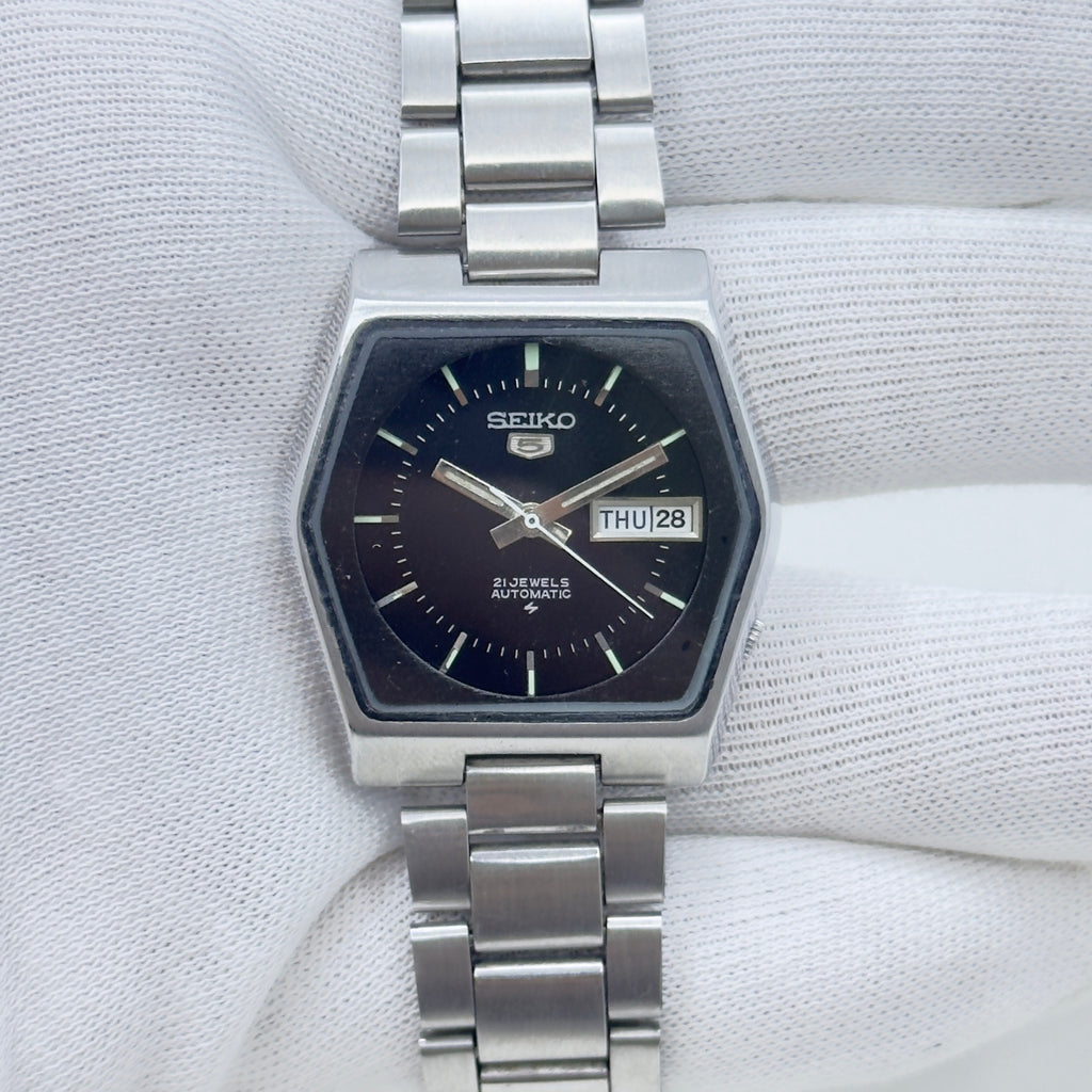 Vintage Seiko 5 Automatic Men's Watch Black Dial Japan Made