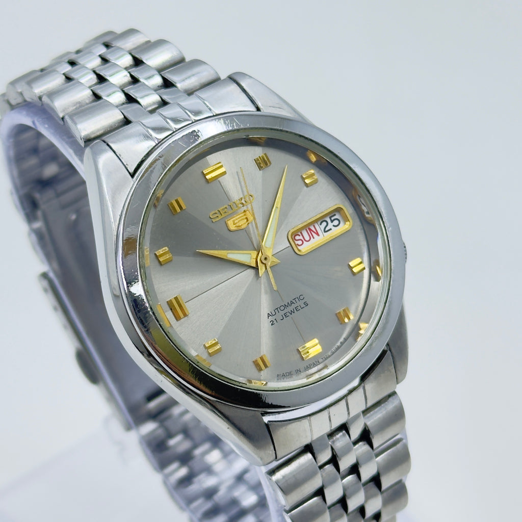 Seiko 5 - 7S26-00X0 Automatic Men's Watch Day Date Stainless Steel Japan Made