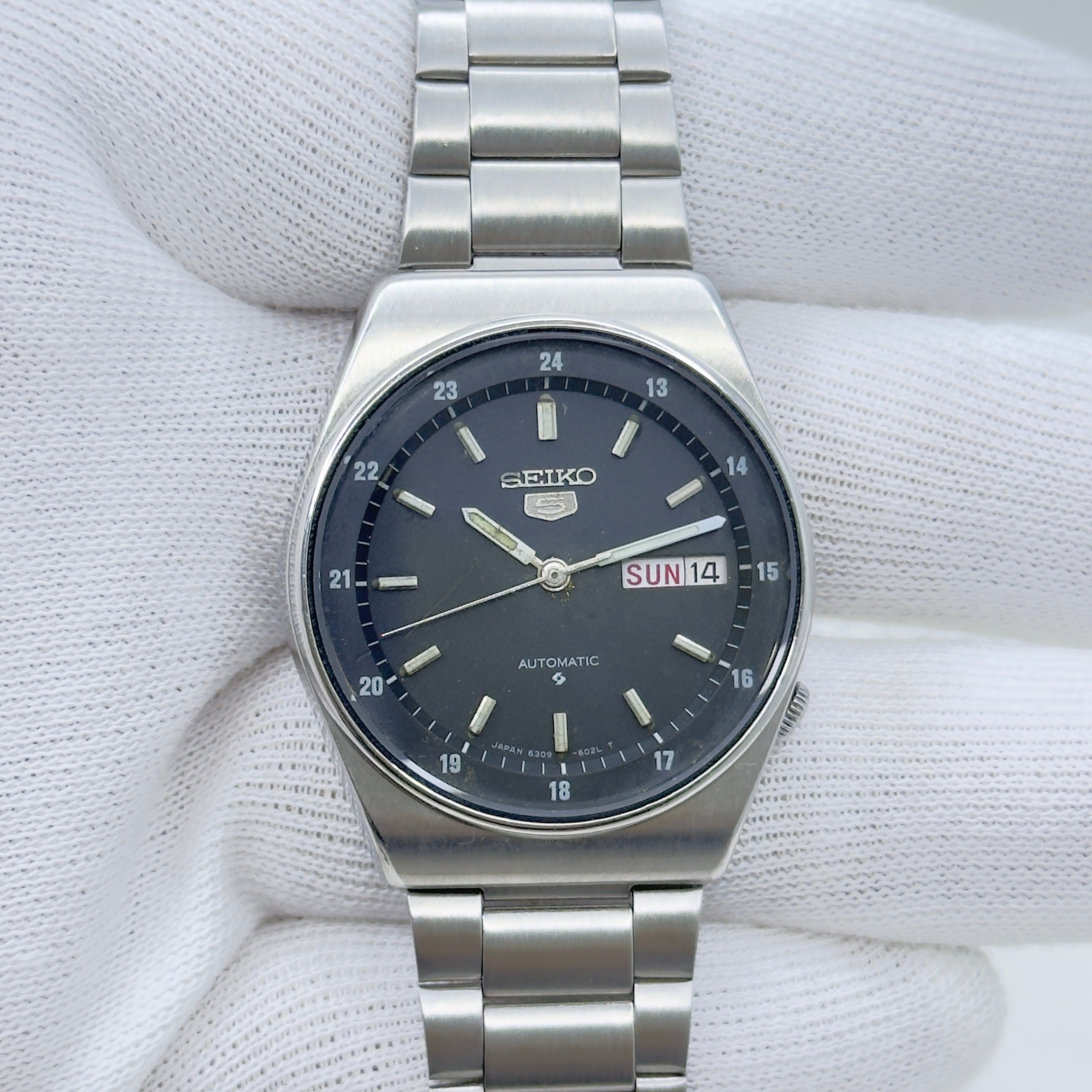 Seiko 5 Automatic Men's Watch Black Railway Time Dial 36mm Day-Date Japan