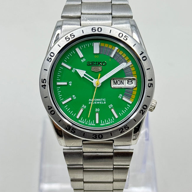 Seiko 5 -  Automatic Watch 21 Jewels  Green Dial Vintage Style Mod Main Image