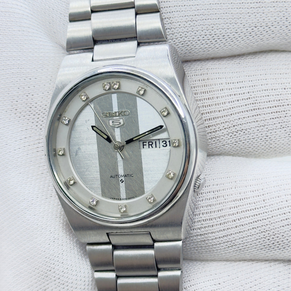 Vintage Watch Seiko 5 Automatic Men's Watch Silver Dial Japan Made