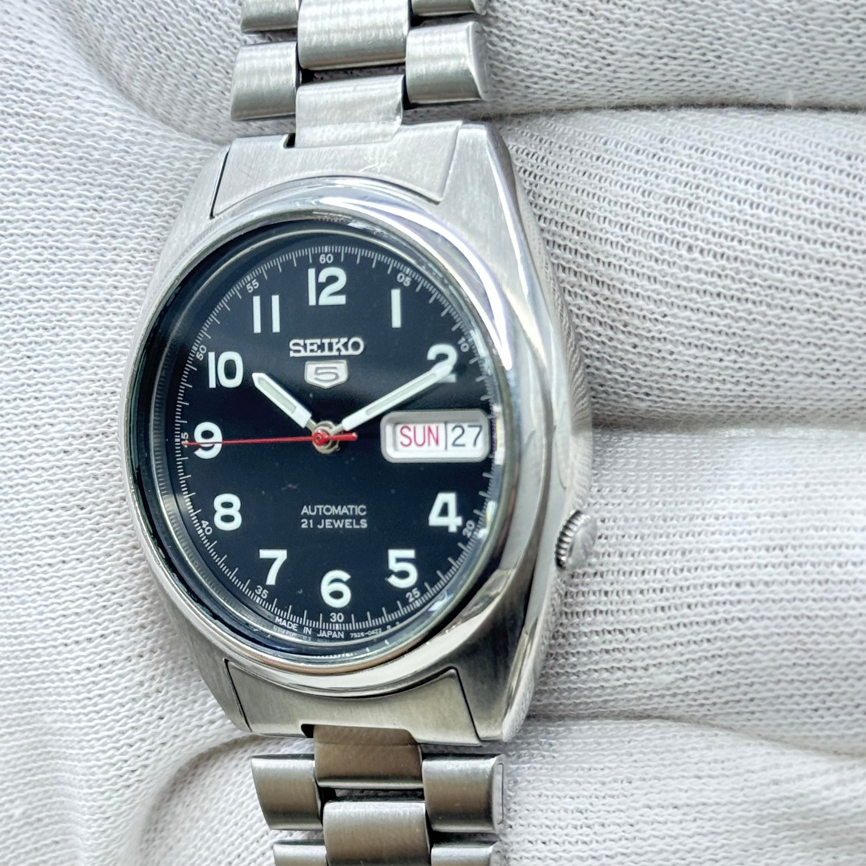 Vintage Seiko 5 Automatic Black Dial — 21 Jewels (7S26)