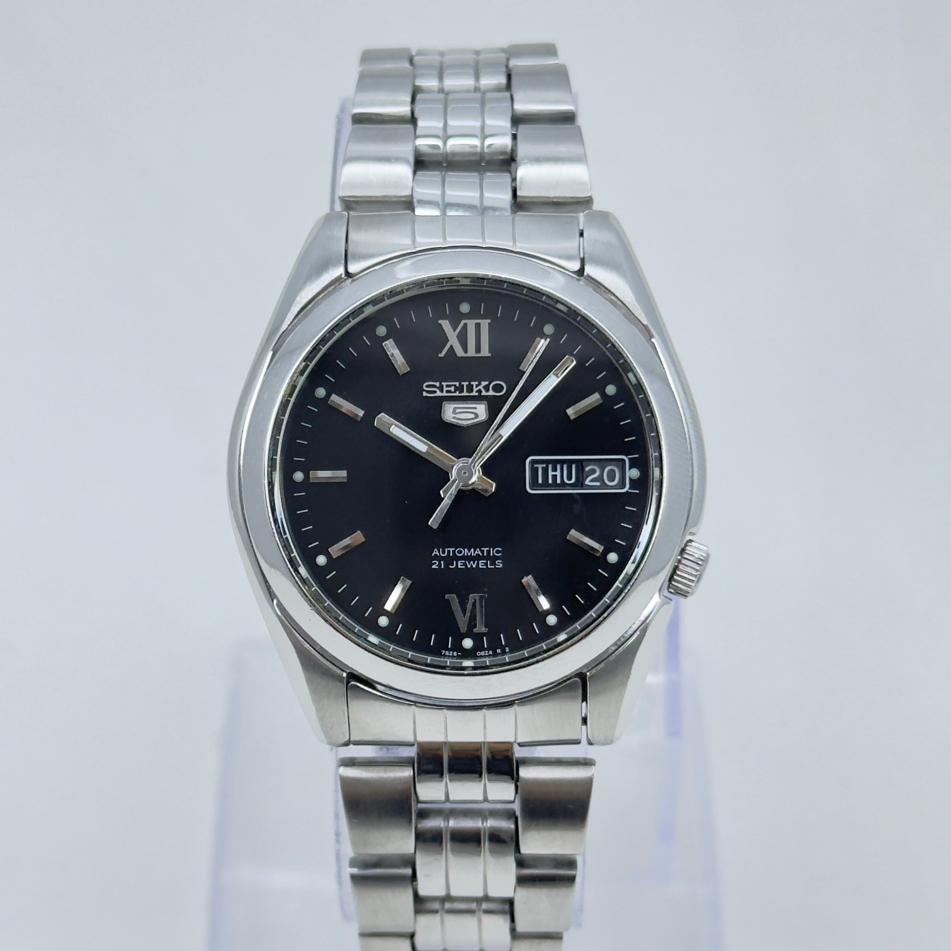 Seiko 5 - 7S26-01V0 Automatic Men's Watch Day Date Stainless Steel Japan Made