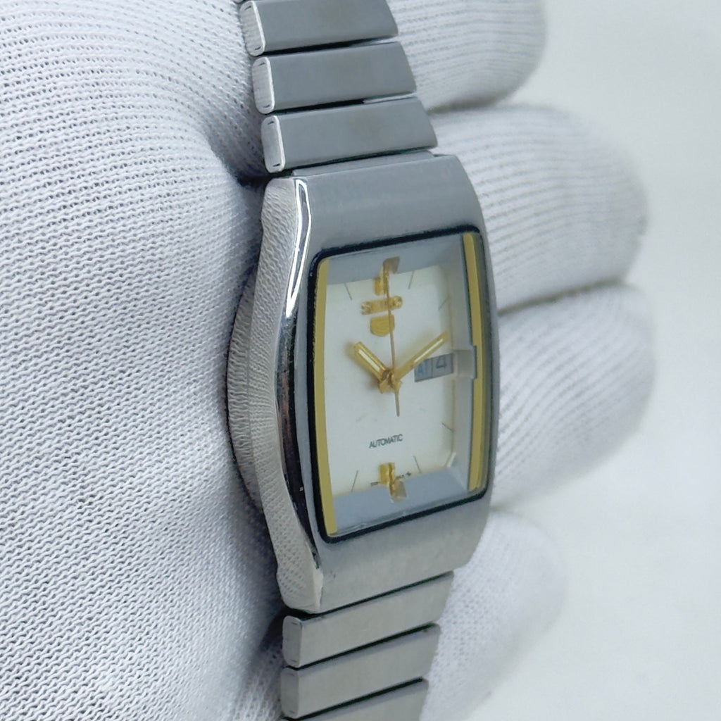 Vintage Seiko 5 Automatic (7009-5770) Men's Wristwatch Japan Made