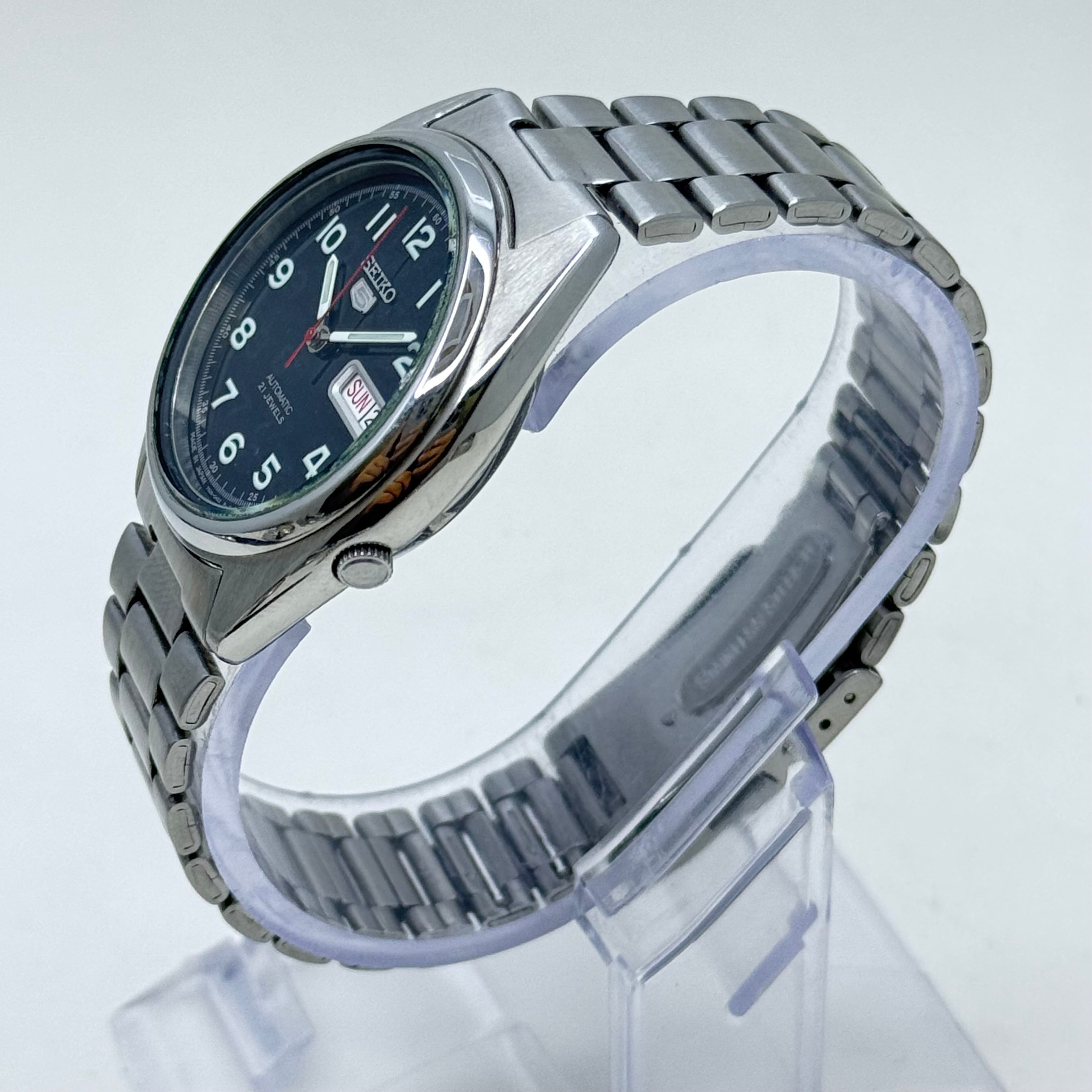 Vintage Seiko 5 Automatic Black Dial — 21 Jewels (7S26)