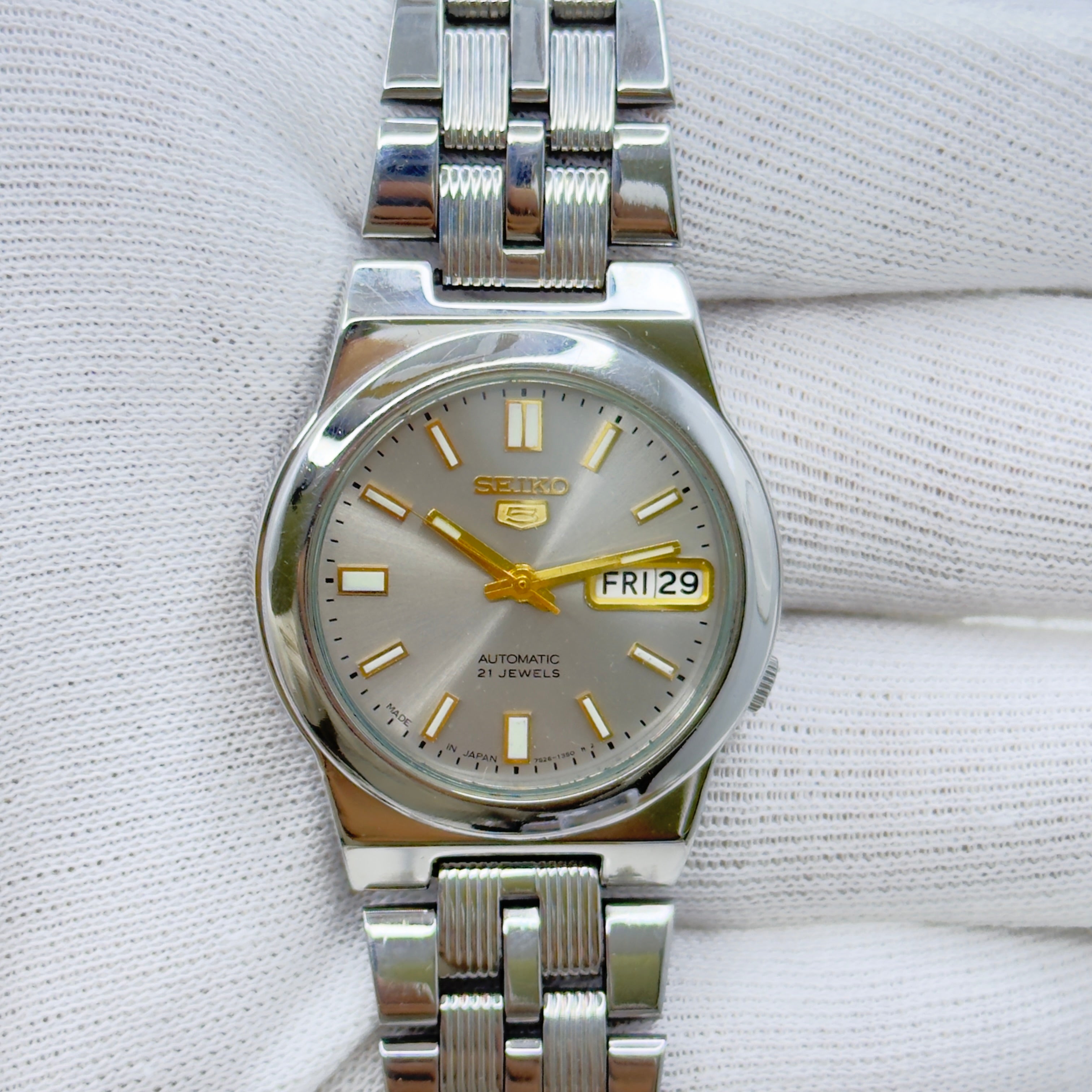 Seiko 5 - 7S26-01R0 Automatic Men's Watch Day Date Stainless Steel Japan Made