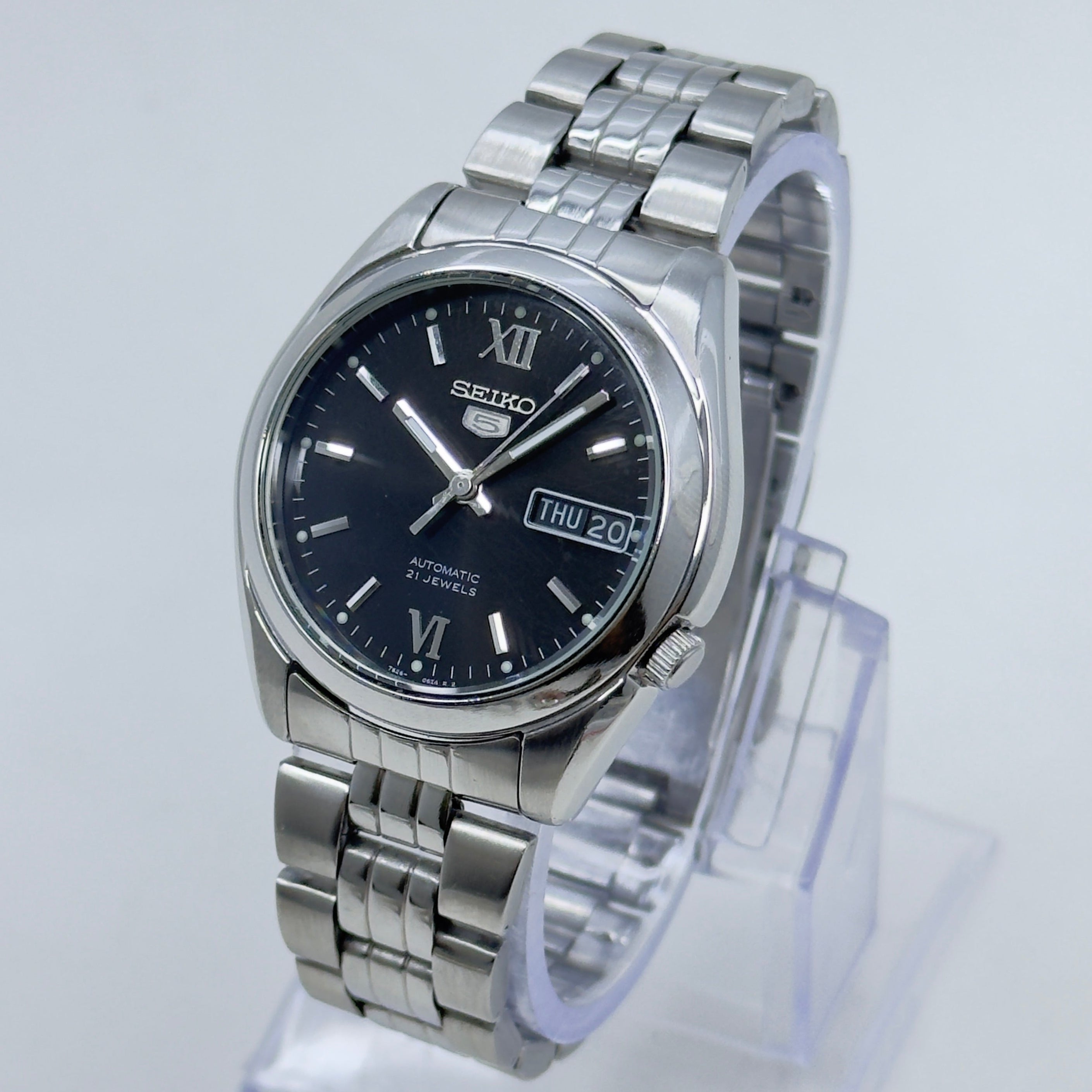 Seiko 5 - 7S26-01V0 Automatic Men's Watch Day Date Stainless Steel Japan Made