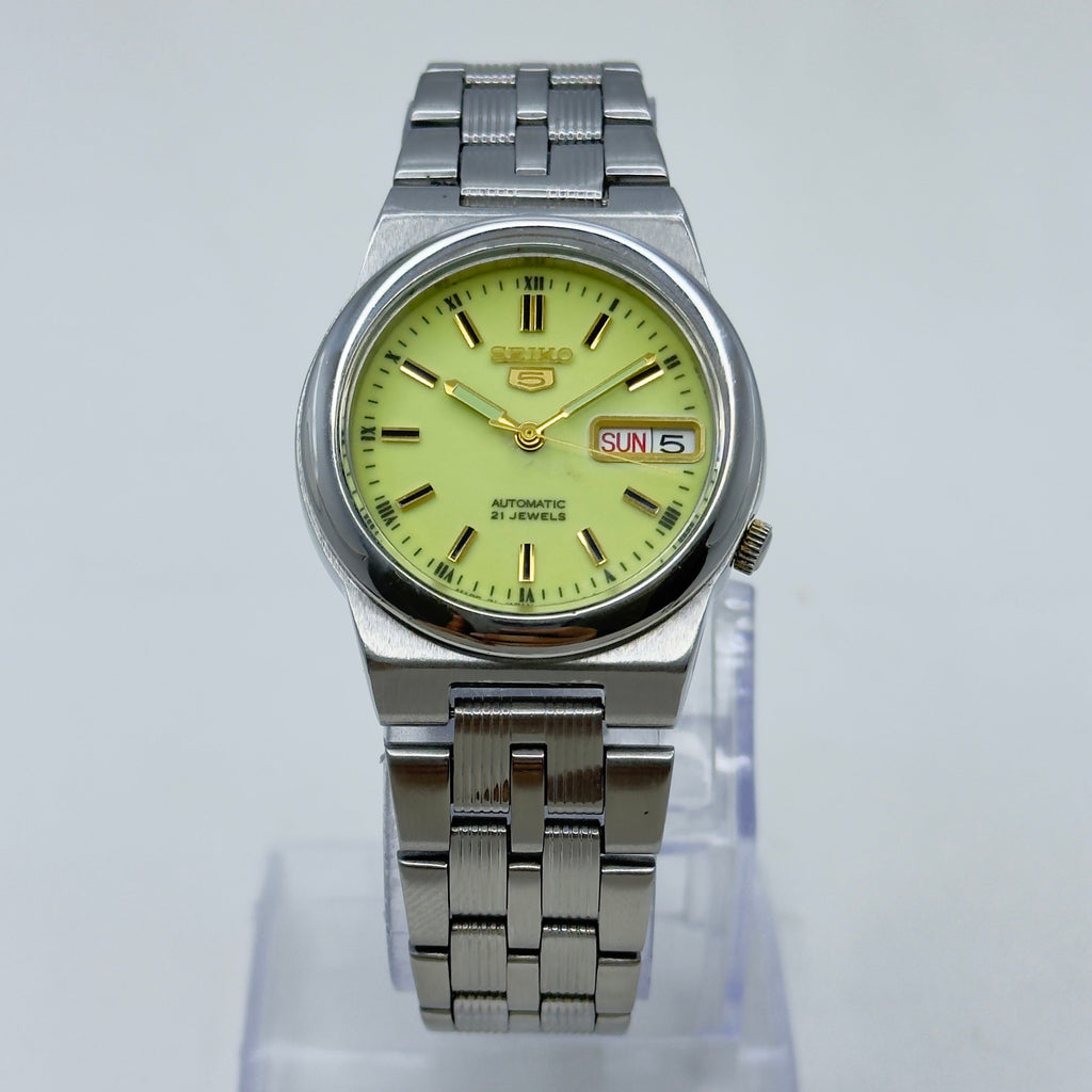 Vintage Seiko 5 - Automatic Watch Day/Date Stainless Steel Japan Made