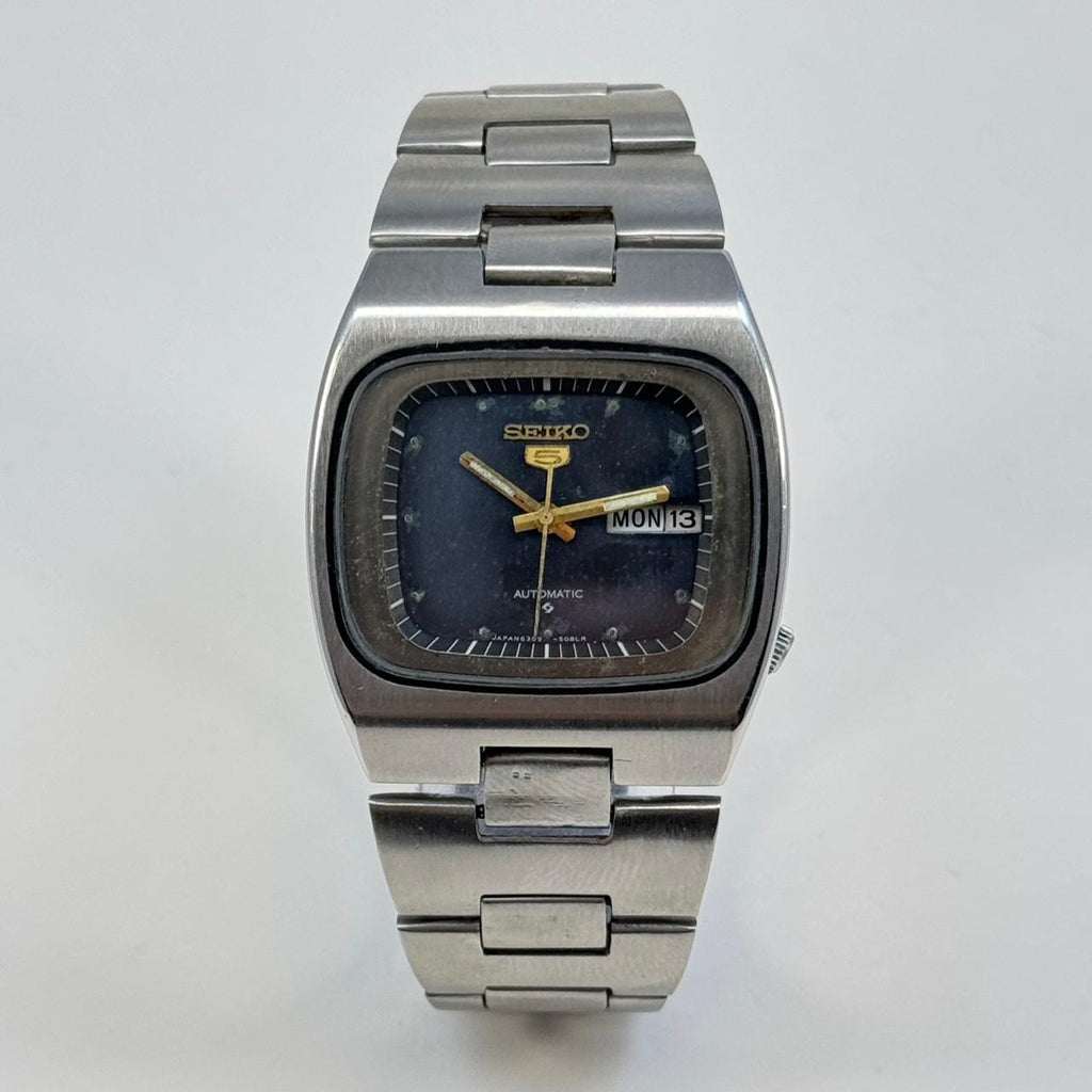 Vintage Seiko 5 Automatic Men's Watch TV Shape Japan Made
