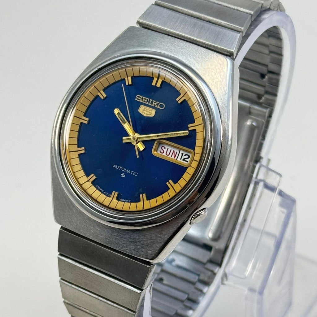 Vintage Seiko 5 - Automatic Blue Dial Day-Date Classic Men’s Watch Japan Made