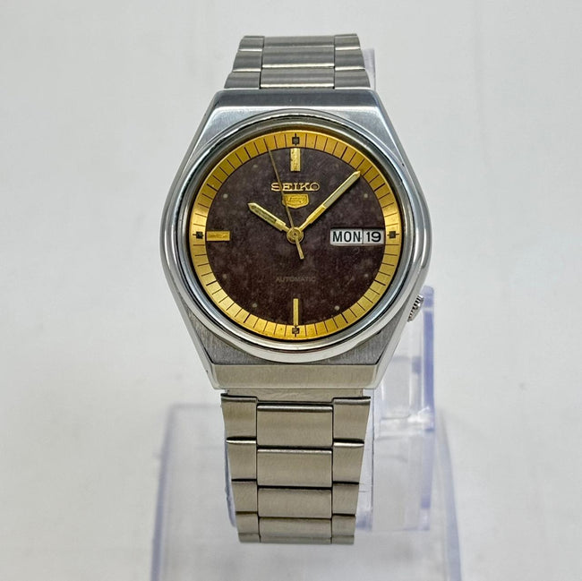 Vintage Seiko 5 Automatic Watch 17 Jewels Brown Dial Day-Date Japan Made. Main Image