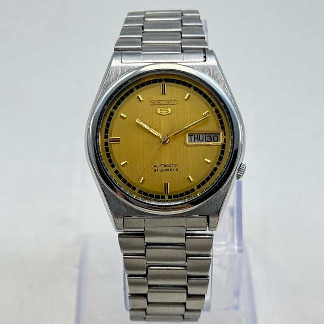 Vintage Seiko 5 Automatic Gold Dial Day-Date Japan Made Main Image